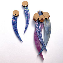 Load image into Gallery viewer, Gum Leaf earrings - Blue
