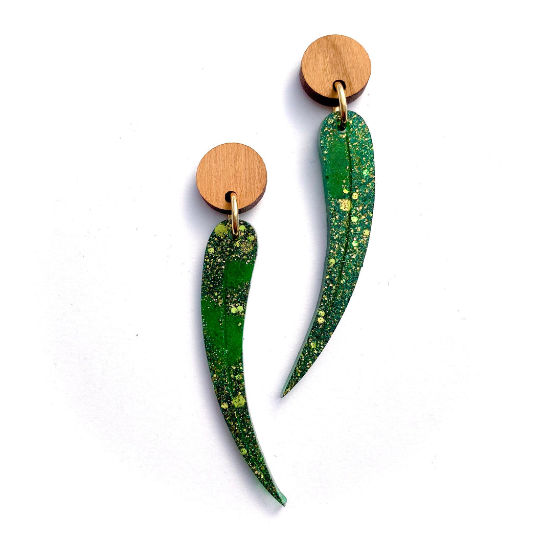 Gum Leaf earrings - Green